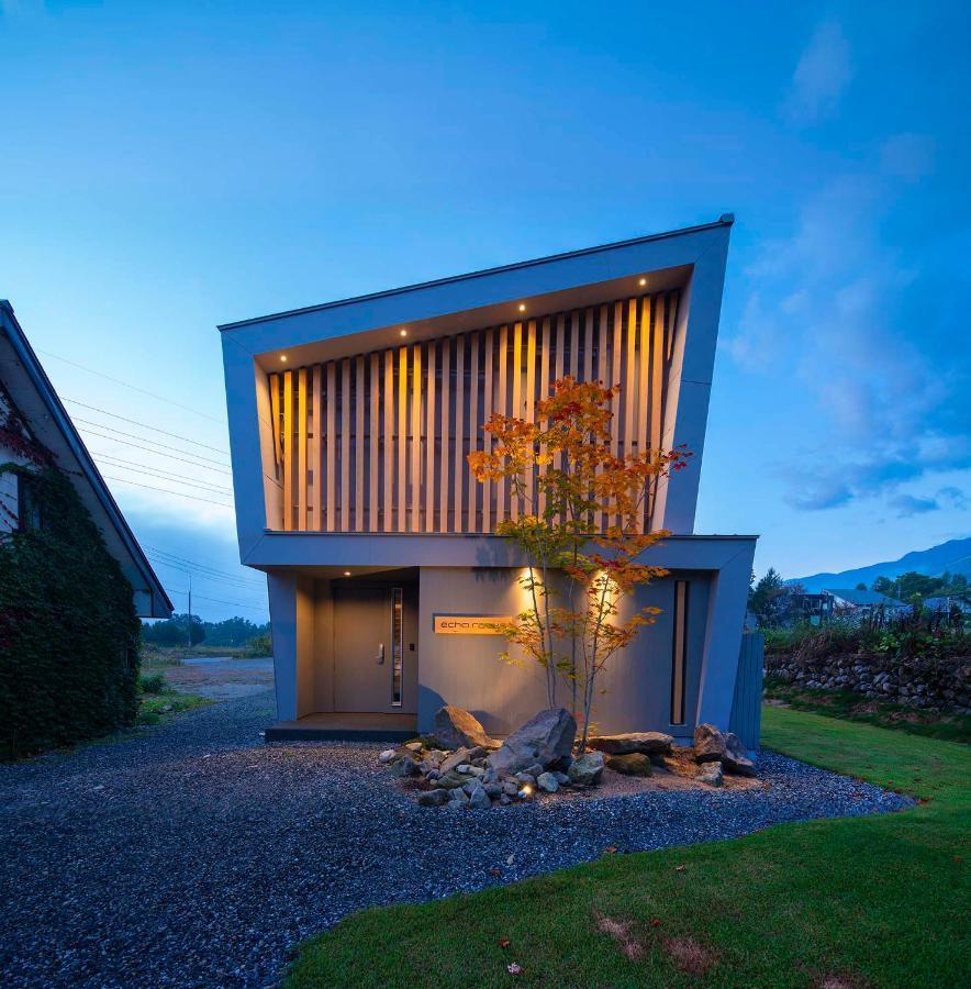 Echo Rocks Villa Hakuba Exteriör bild