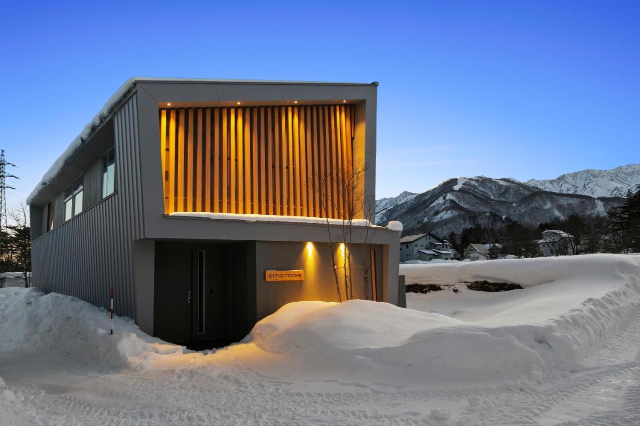Echo Rocks Villa Hakuba Exteriör bild